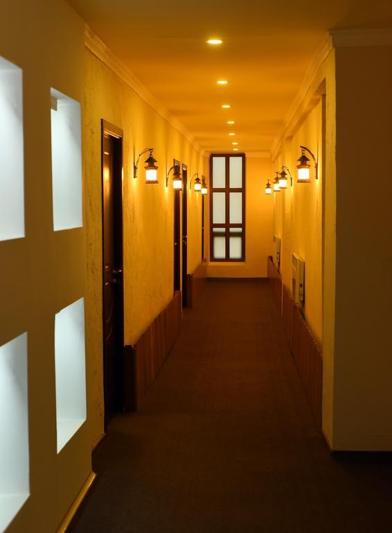 Sanahin Bridge Hotel อาลาแวร์ดิ ภายนอก รูปภาพ