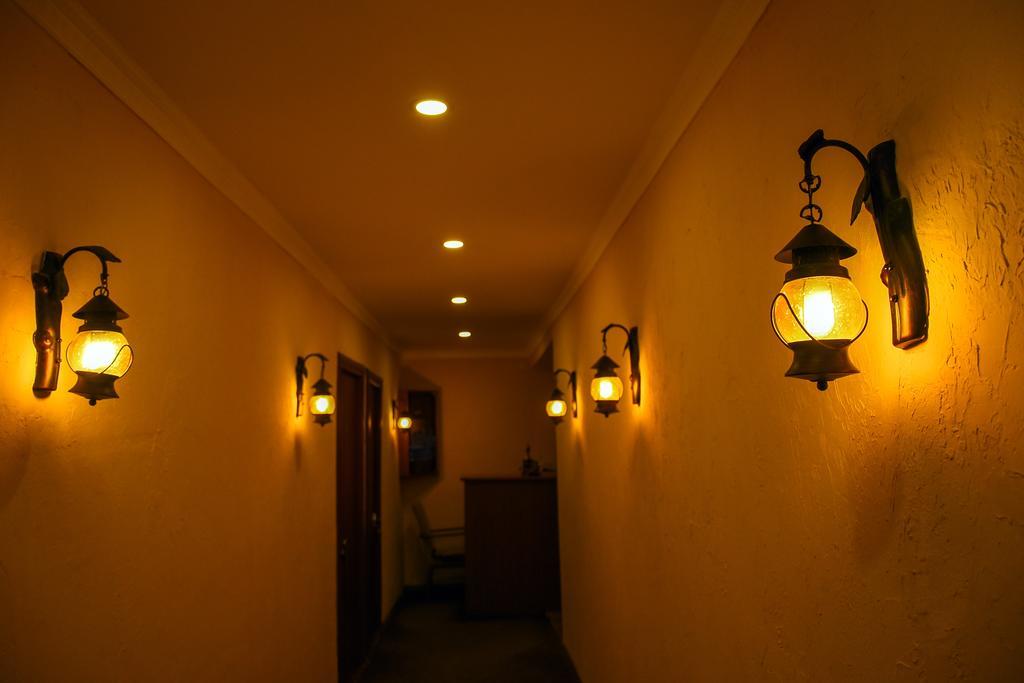 Sanahin Bridge Hotel อาลาแวร์ดิ ภายนอก รูปภาพ