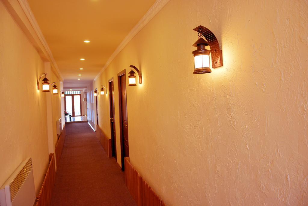 Sanahin Bridge Hotel อาลาแวร์ดิ ภายนอก รูปภาพ